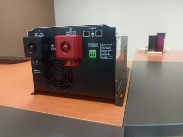 ¡Oferta! POWERTEK Inversor Eco Serie 2500VA 120Vac 12Vdc ECO-SW-2512AVR - Imagen 3