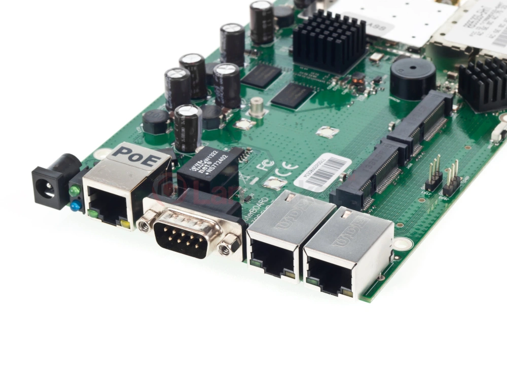 4a6ad83604d5140312464cdeaca6357d.webp Mikrotik RouterBOARD 953GS-5HnT-RP RB953GS-5HnT-RP - Imagen 1